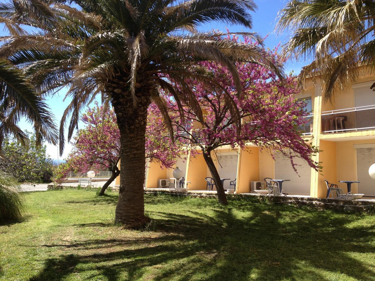 Hotel Restaurant La Garenne Tresserre Luaran gambar