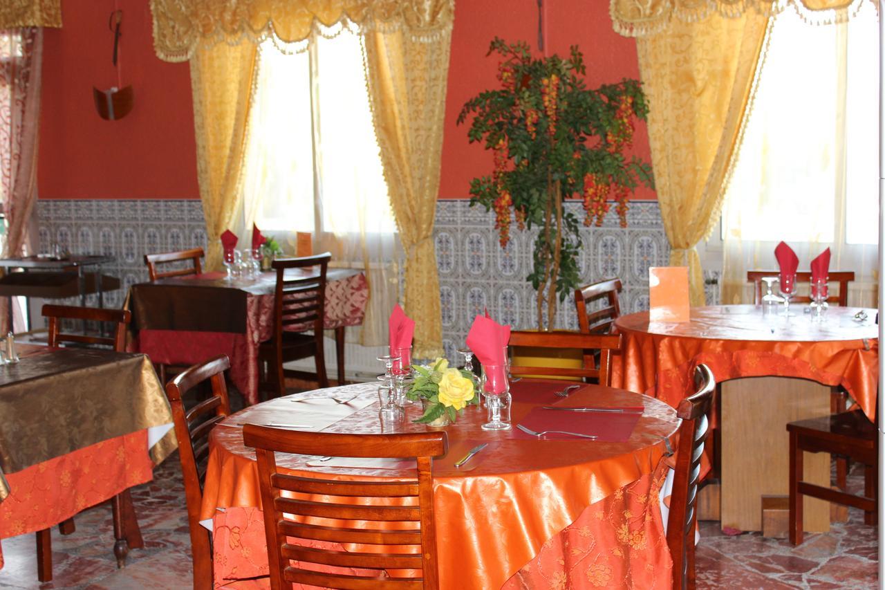 Hotel Restaurant La Garenne Tresserre Luaran gambar